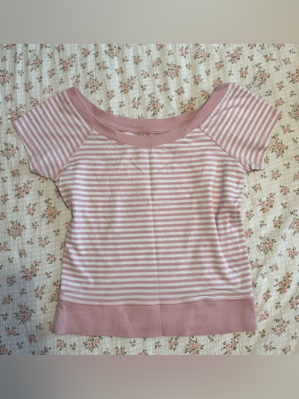 Hollister pink/ white striped top